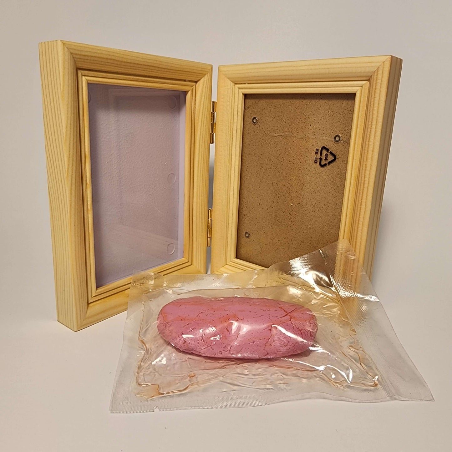 Paw Print Holder