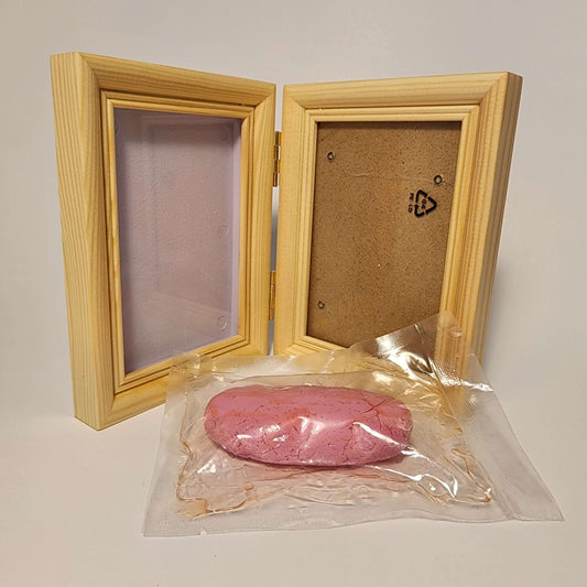 Paw Print Holder